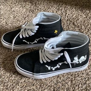 Charlie Brown Peanuts High Tops Vans
